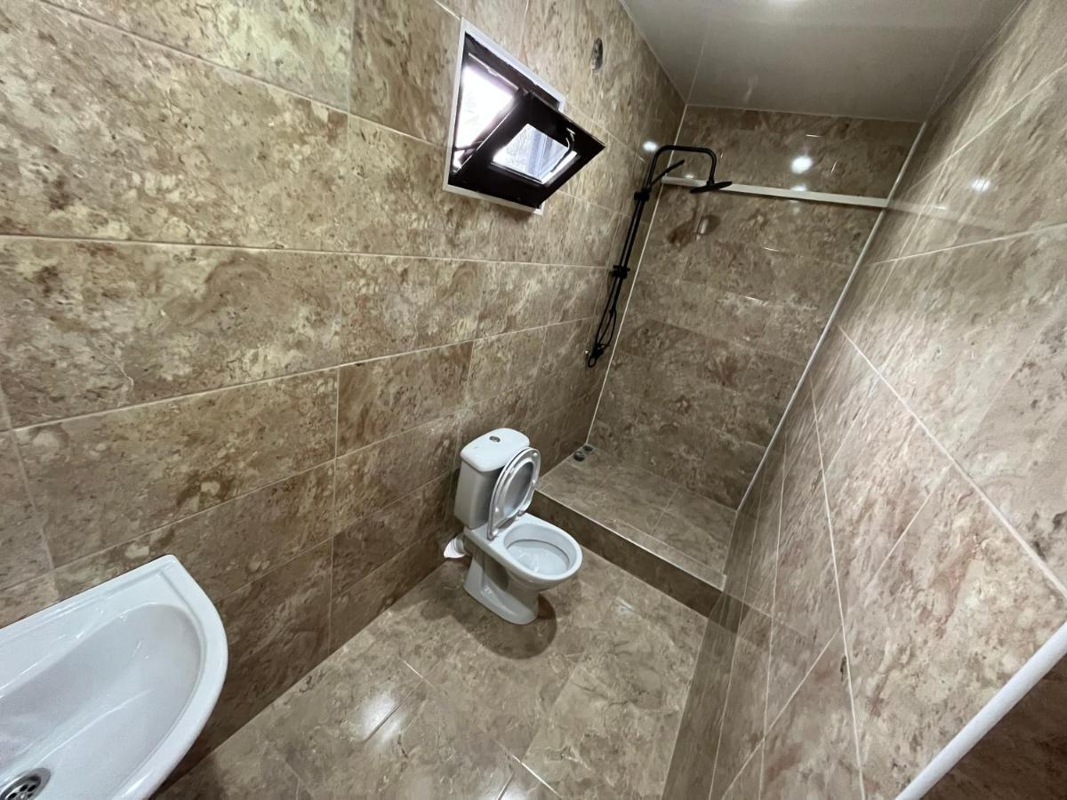 Леон Hotel Gagra Kültér fotó